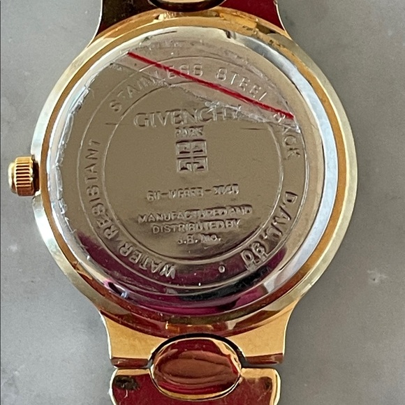 GIVENCHY Vintage 90's Quartz Gold Bracelet Black Dial Women's Watch - Picture 13 of 17